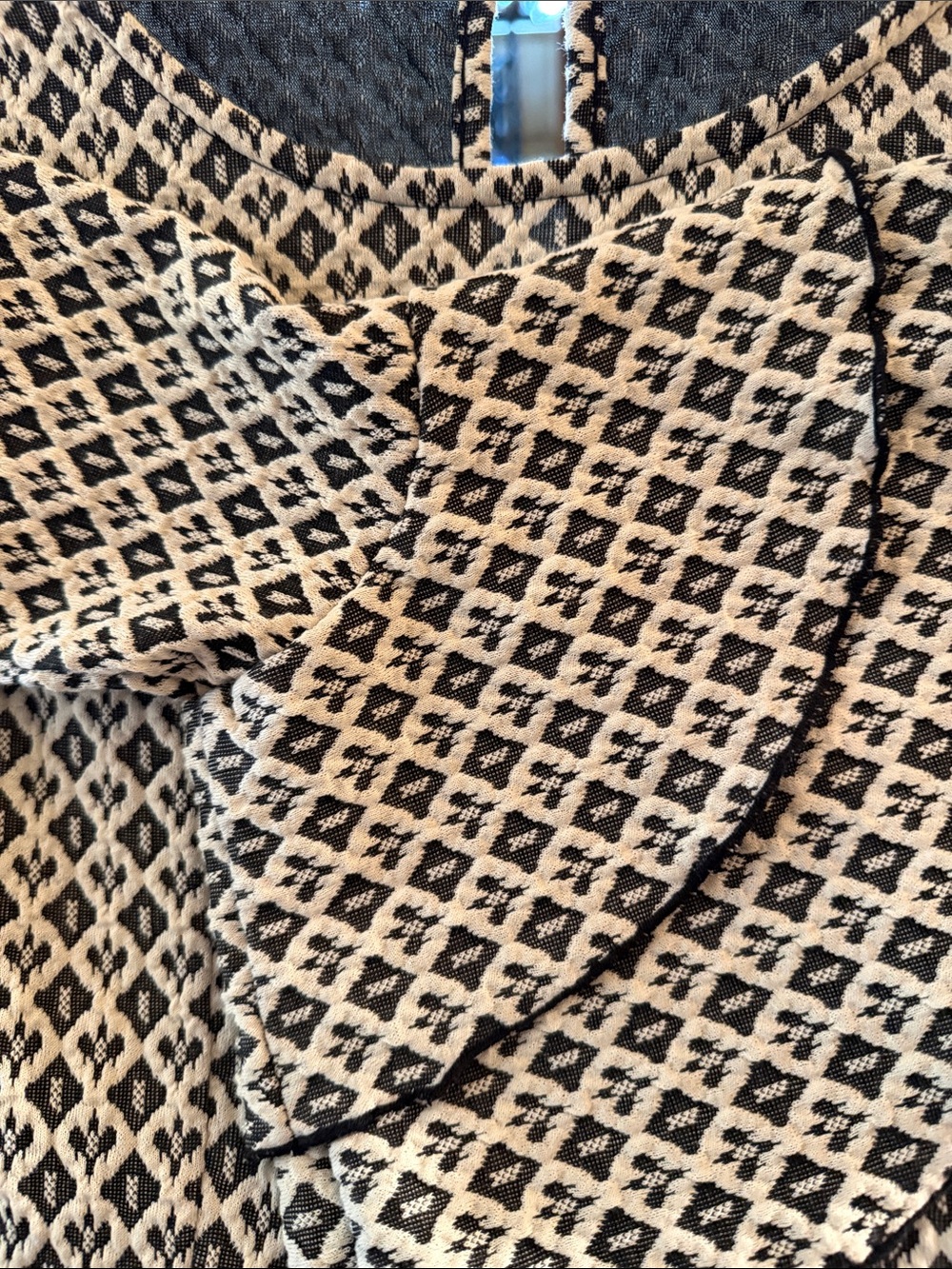My Michelle Black and White Patterned Bell-Sleeve Dress NWT - Picture 7 of 7